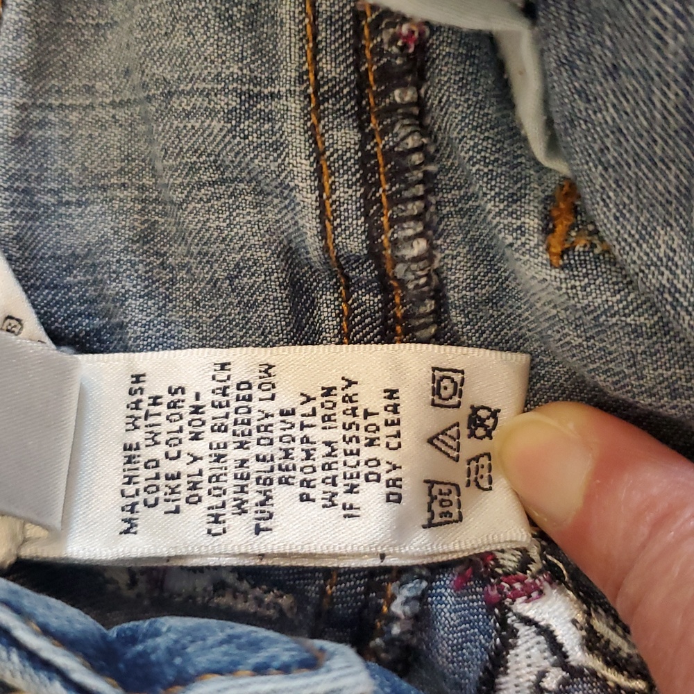 Lilly Pulitzer Blue Jeans Denim with Dog Embrodery - Picture 16 of 16